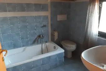 Rexer-Portalbera-In-vendita-casa-indipendente-con-camino-terrazzi-e-tre-camere-Altro