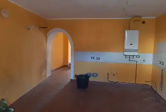 Rexer-Portalbera-In-vendita-casa-indipendente-con-camino-terrazzi-e-tre-camere-Altro