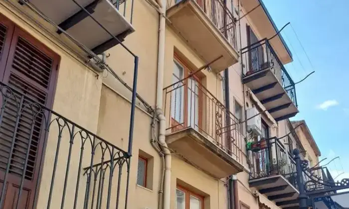 Rexer-Castelbuono-Vendesi-appartamento-a-Castelbuono-Altro