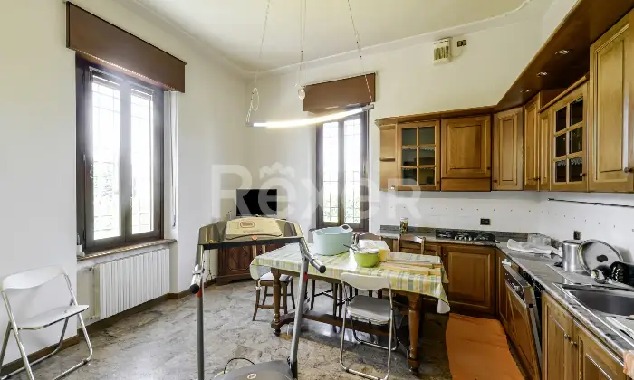 Rexer-Guidizzolo-Prestigiosa-propriet-indipendente-con-piscina-in-contesto-esclusivo-Altro