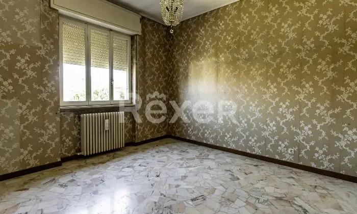 Rexer-Uboldo-Villa-con-due-appartamenti-giardino-e-due-box-auto-Altro