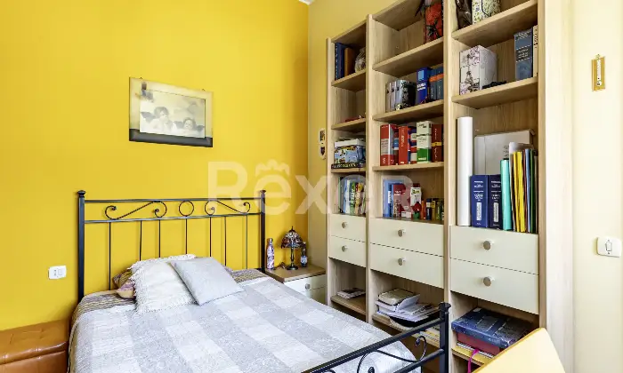 Rexer-Uboldo-Villa-con-due-appartamenti-giardino-e-due-box-auto-Altro