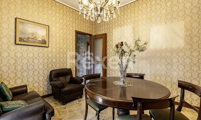 Rexer-Uboldo-Villa-con-due-appartamenti-giardino-e-due-box-auto-Altro