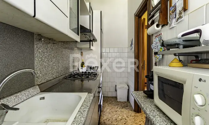 Rexer-Uboldo-Villa-con-due-appartamenti-giardino-e-due-box-auto-Altro