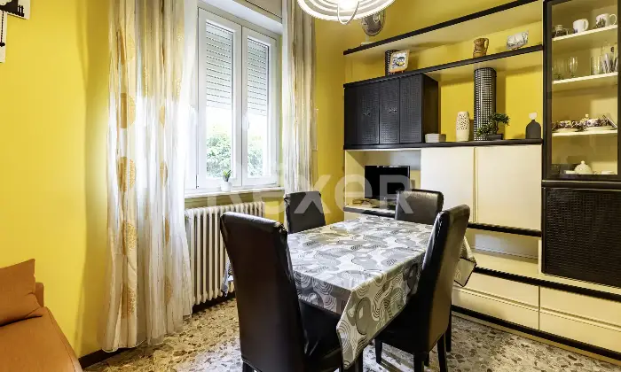 Rexer-Uboldo-Villa-con-due-appartamenti-giardino-e-due-box-auto-Altro