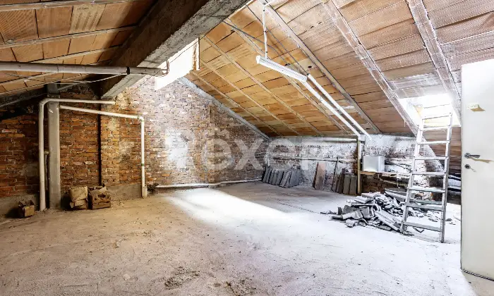 Rexer-Uboldo-Villa-con-due-appartamenti-giardino-e-due-box-auto-Altro