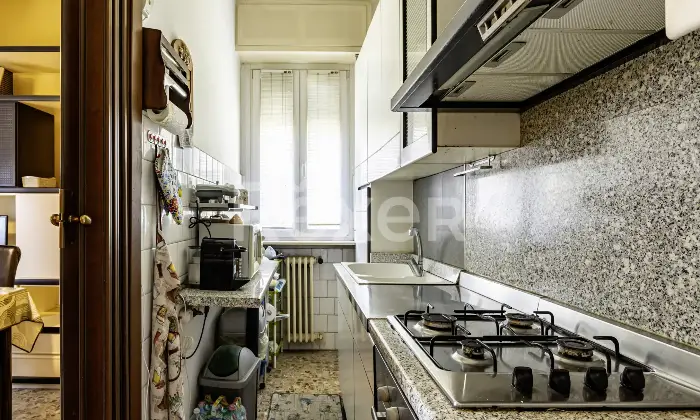 Rexer-Uboldo-Villa-con-due-appartamenti-giardino-e-due-box-auto-Altro