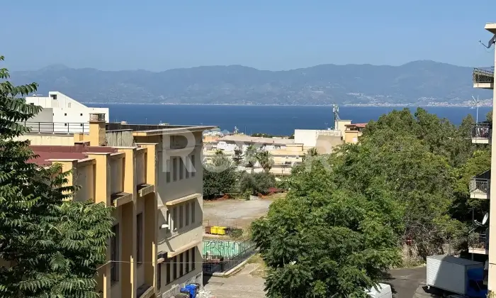 Rexer-Reggio-Calabria-Luminoso-pentavano-con-tripla-esposizione-Altro