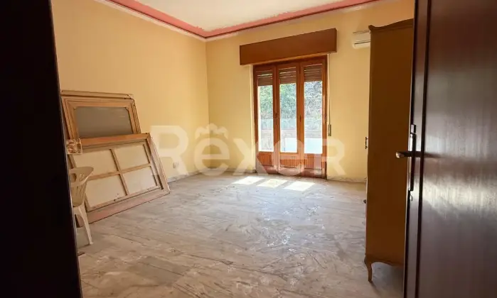 Rexer-Reggio-Calabria-Luminoso-pentavano-con-tripla-esposizione-Altro