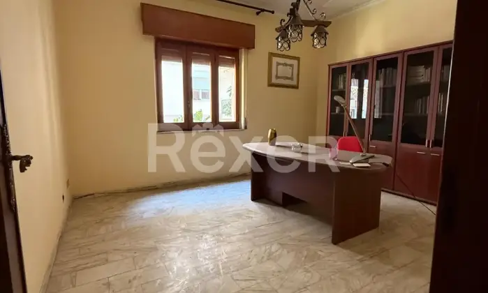 Rexer-Reggio-Calabria-Luminoso-pentavano-con-tripla-esposizione-Altro