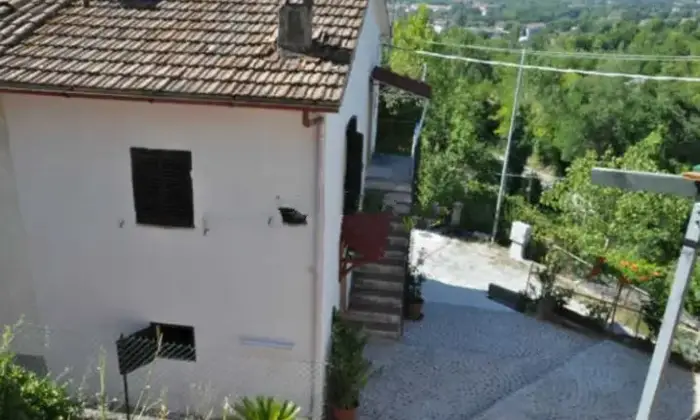 Rexer-Pergola-Vendesi-Appartamento-su-due-piani-a-Pergola-Altro
