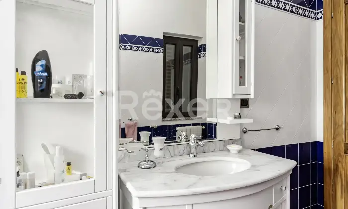Rexer-Villapiana-Villa-Indipendentedisposta-su-due-livelli-Altro