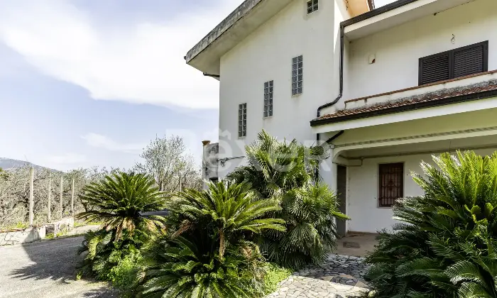 Rexer-Villapiana-Villa-Indipendentedisposta-su-due-livelli-Altro