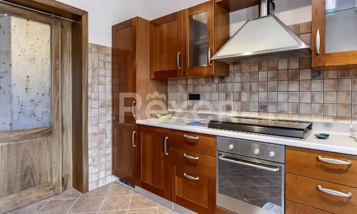 Rexer-Villapiana-Villa-Indipendentedisposta-su-due-livelli-Altro