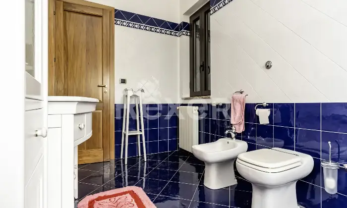 Rexer-Villapiana-Villa-Indipendentedisposta-su-due-livelli-Altro