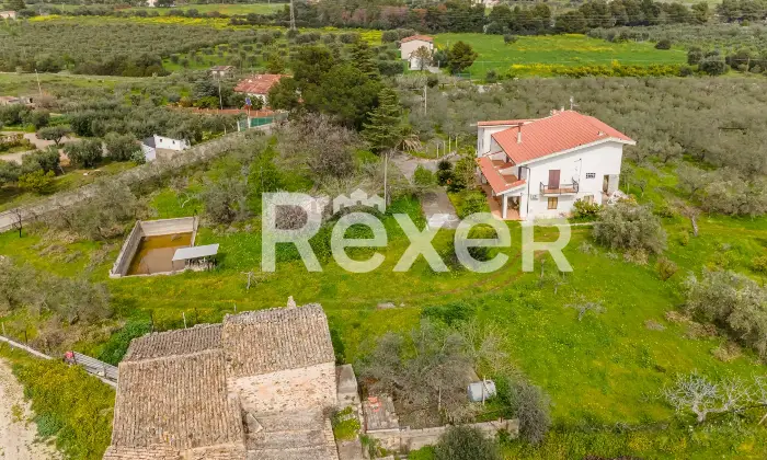 Rexer-Villapiana-Villa-Indipendentedisposta-su-due-livelli-Altro