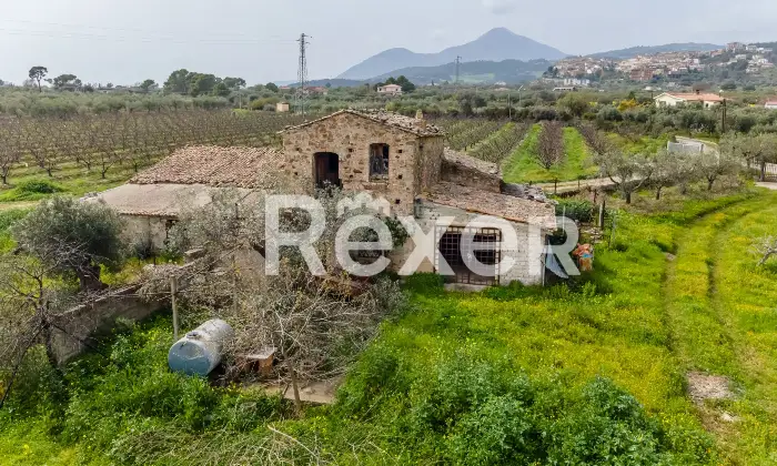 Rexer-Villapiana-Villa-Indipendentedisposta-su-due-livelli-Altro