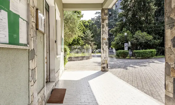Rexer-Milano-Appartamento-di-tre-locali-terrazzino-cantina-e-BOX-singolo-Altro