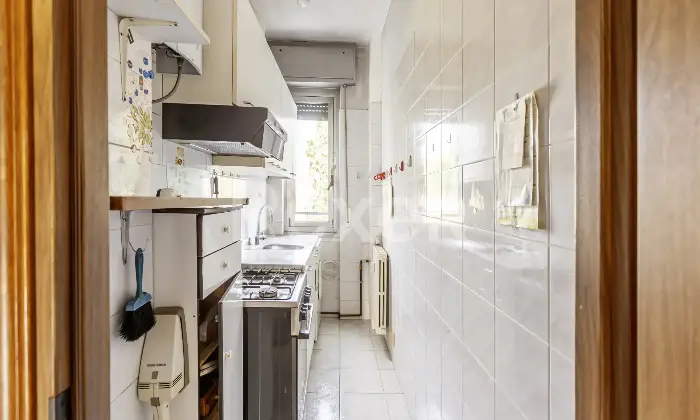 Rexer-Milano-Appartamento-di-tre-locali-terrazzino-cantina-e-BOX-singolo-Altro