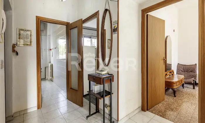 Rexer-Milano-Appartamento-di-tre-locali-terrazzino-cantina-e-BOX-singolo-Altro