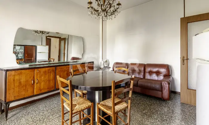 Rexer-Milano-Appartamento-di-tre-locali-terrazzino-cantina-e-BOX-singolo-Altro