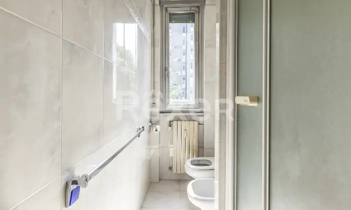Rexer-Milano-Appartamento-di-tre-locali-terrazzino-cantina-e-BOX-singolo-Altro