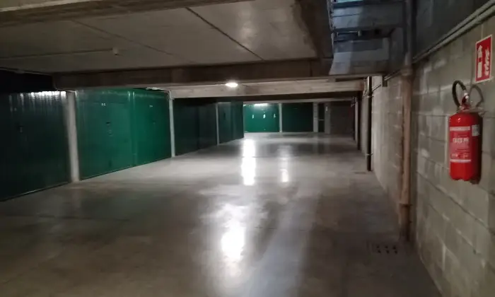 Rexer-Milano-Appartamento-di-tre-locali-terrazzino-cantina-e-BOX-singolo-Garage