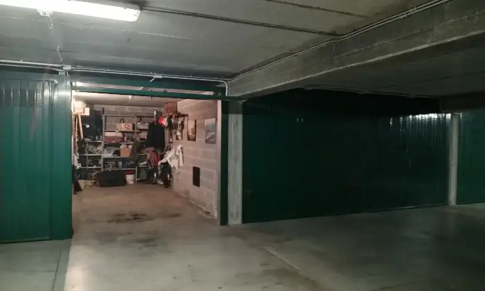 Rexer-Milano-Appartamento-di-tre-locali-terrazzino-cantina-e-BOX-singolo-Garage