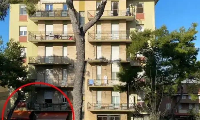 Rexer-Filottrano-Locale-commerciale-in-vendita-Via-XXX-Giugno-Filottrano-AN-Altro