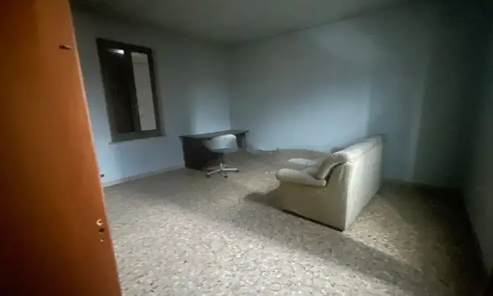 Rexer-Canneto-sullOglio-Vendesi-Appartamento-su-Due-Piani-con-Ampio-Giardino-e-Grande-Potenziale-a-Canneto-sullOglio-Altro