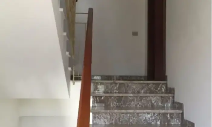 Rexer-Ostra-Vendesi-Palazzina-con-appartamenti-mansarde-abitabili-e-ampio-terreno-edificabile-a-Ostra-Altro
