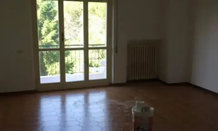Rexer-Ostra-Vendesi-Palazzina-con-appartamenti-mansarde-abitabili-e-ampio-terreno-edificabile-a-Ostra-Altro