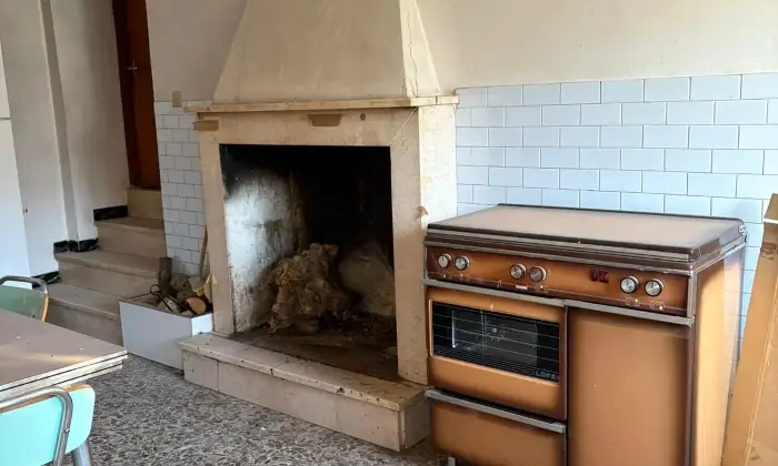 Rexer-Cagli-Vendesi-Affascinante-Casale-da-Ristrutturare-nella-regione-Marche-Pesaro-e-Urbino-Altro