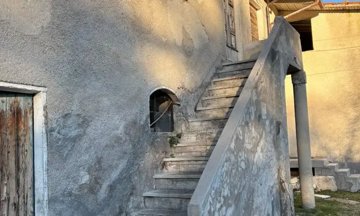 Rexer-Cagli-Vendesi-Affascinante-Casale-da-Ristrutturare-nella-regione-Marche-Pesaro-e-Urbino-Altro
