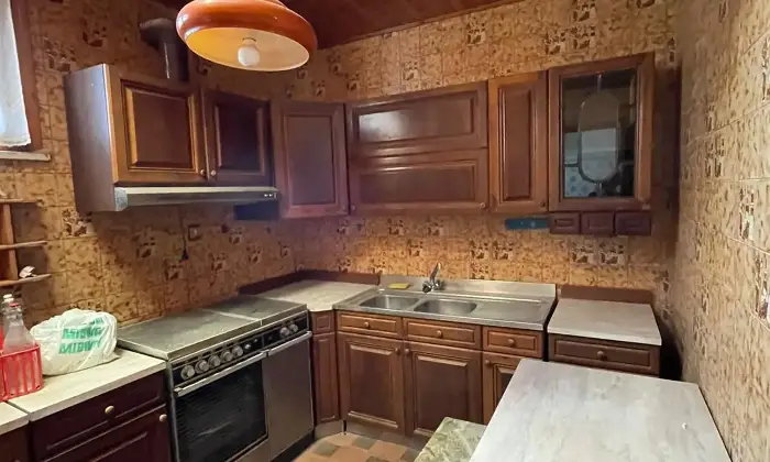 Rexer-Jonadi-Meravigliosa-casa-indipendente-situata-nel-centro-del-piccolo-borgo-Jonadese-Cucina