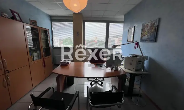 Rexer-Reggio-Emilia-Ufficio-al-piano-con-ascensore-nel-complesso-DIREZIONALE-REGINA-MARGHERITA-Altro