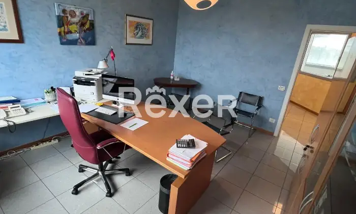 Rexer-Reggio-Emilia-Ufficio-al-piano-con-ascensore-nel-complesso-DIREZIONALE-REGINA-MARGHERITA-Altro