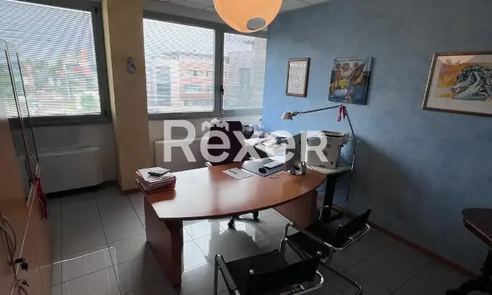 Rexer-Reggio-Emilia-Ufficio-al-piano-con-ascensore-nel-complesso-DIREZIONALE-REGINA-MARGHERITA-Altro