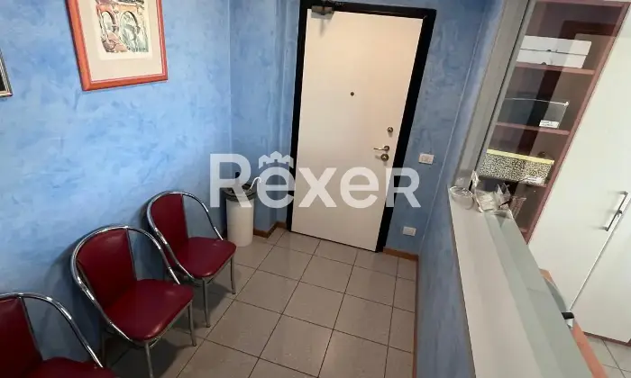 Rexer-Reggio-Emilia-Ufficio-al-piano-con-ascensore-nel-complesso-DIREZIONALE-REGINA-MARGHERITA-Altro