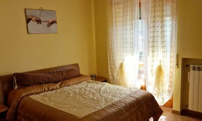 Rexer-Decollatura-Appartamento-di-vani-da-mq-a-Decollatura-Camera-da-letto