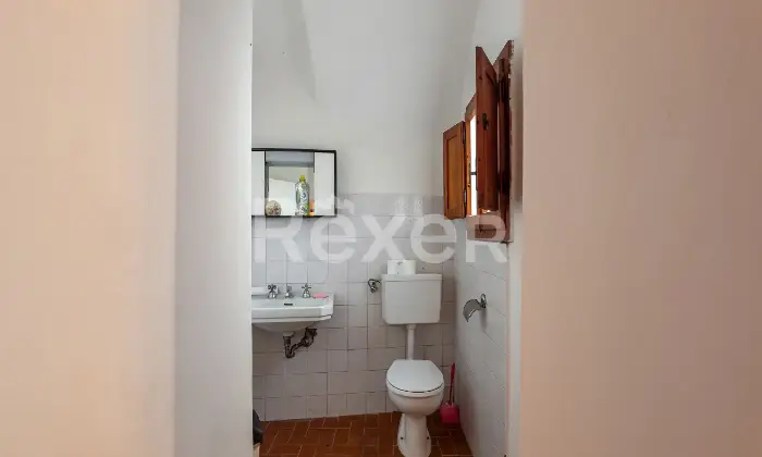 Rexer-Rignano-sullArno-Cascina-nel-Cuore-della-Toscana-tre-appartamenti-e-locali-accessori-Altro