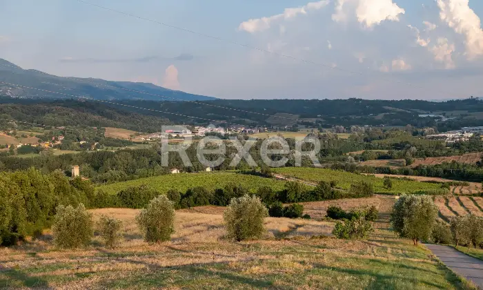 Rexer-Rignano-sullArno-Cascina-nel-Cuore-della-Toscana-tre-appartamenti-e-locali-accessori-Altro