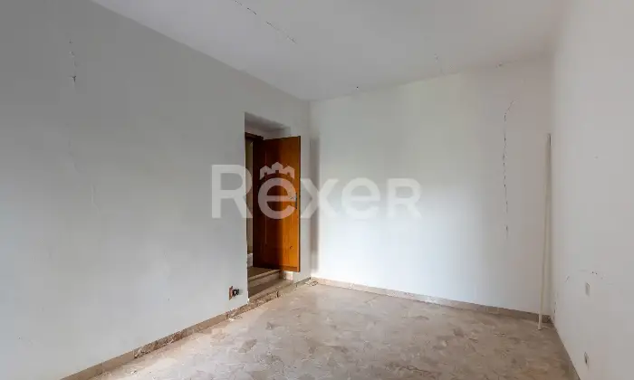 Rexer-Rignano-sullArno-Cascina-nel-Cuore-della-Toscana-tre-appartamenti-e-locali-accessori-Altro