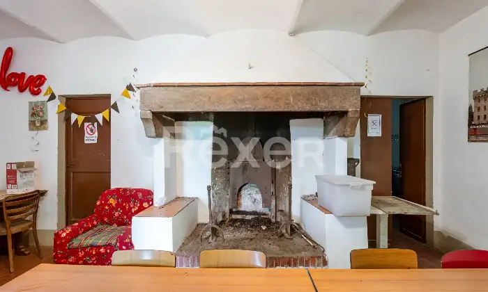 Rexer-Rignano-sullArno-Cascina-nel-Cuore-della-Toscana-tre-appartamenti-e-locali-accessori-Altro