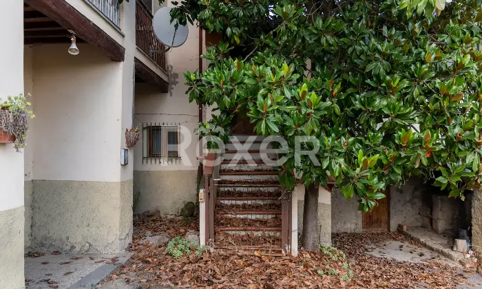 Rexer-Rignano-sullArno-Cascina-nel-Cuore-della-Toscana-tre-appartamenti-e-locali-accessori-Altro