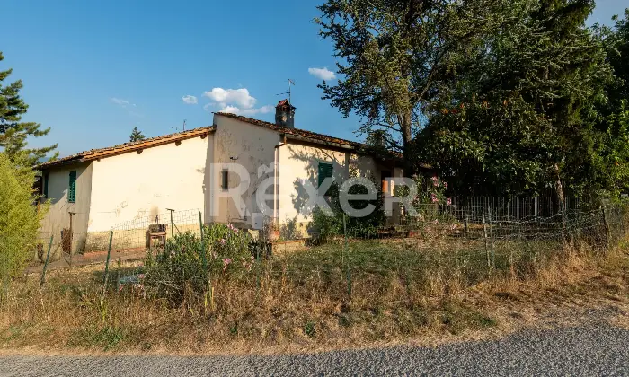 Rexer-Rignano-sullArno-Cascina-nel-Cuore-della-Toscana-tre-appartamenti-e-locali-accessori-Altro