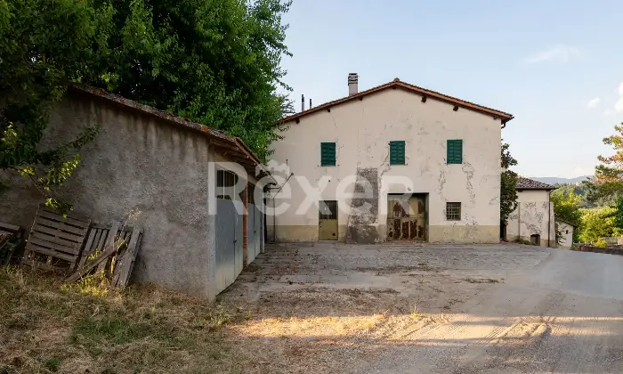 Rexer-Rignano-sullArno-Cascina-nel-Cuore-della-Toscana-tre-appartamenti-e-locali-accessori-Altro