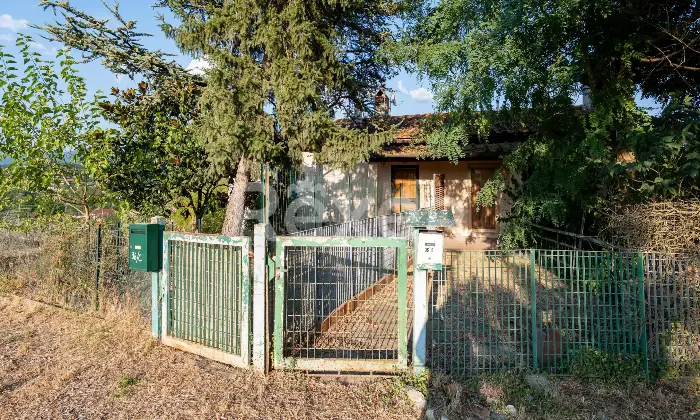 Rexer-Rignano-sullArno-Cascina-nel-Cuore-della-Toscana-tre-appartamenti-e-locali-accessori-Altro