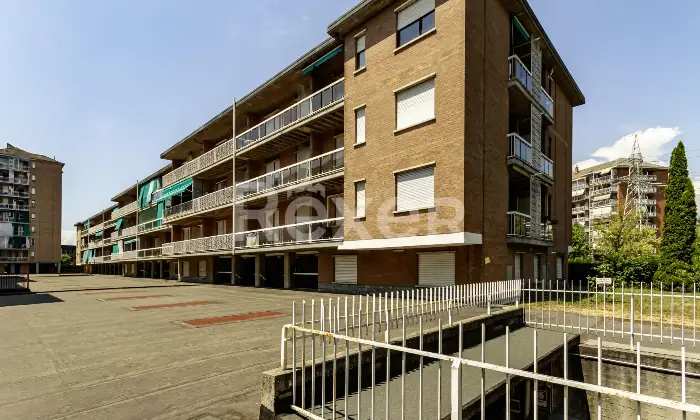 Rexer-Venaria-Reale-Tre-Locali-Venaria-Via-Amati-Altro