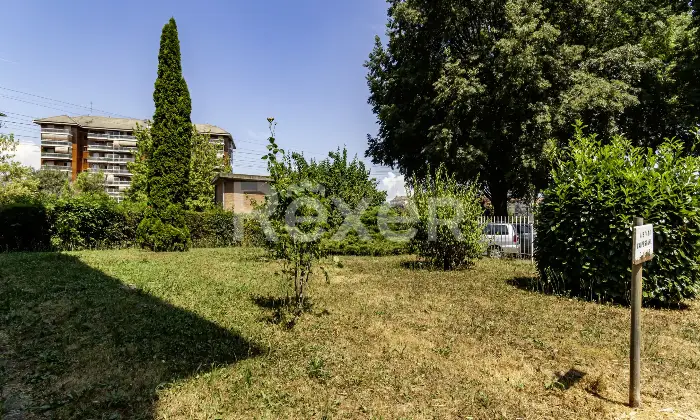 Rexer-Venaria-Reale-Tre-Locali-Venaria-Via-Amati-Altro